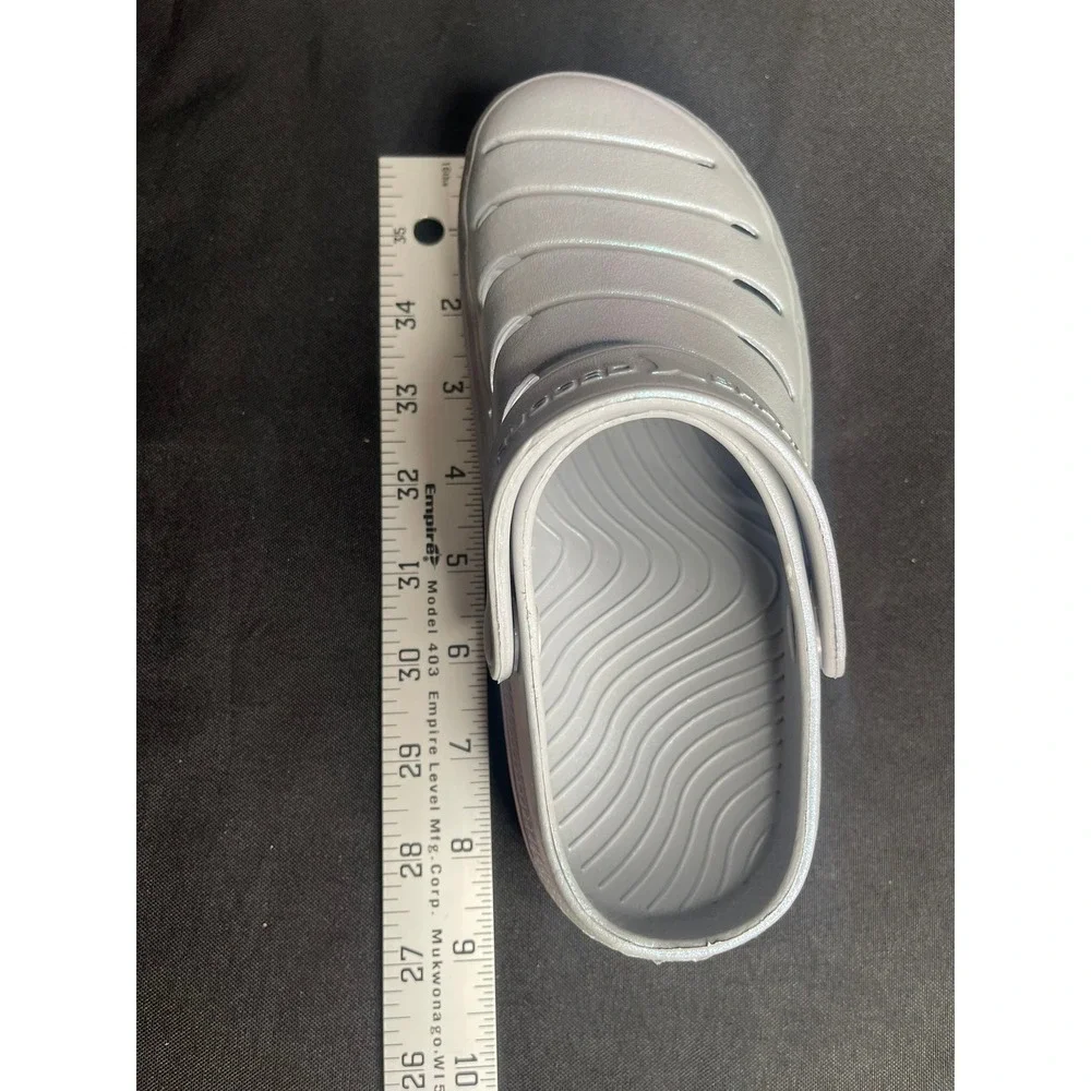 Rugged Shark Kids Iridescent Silver Clogs Slip On Water Shoes Size 1 Non-Marking